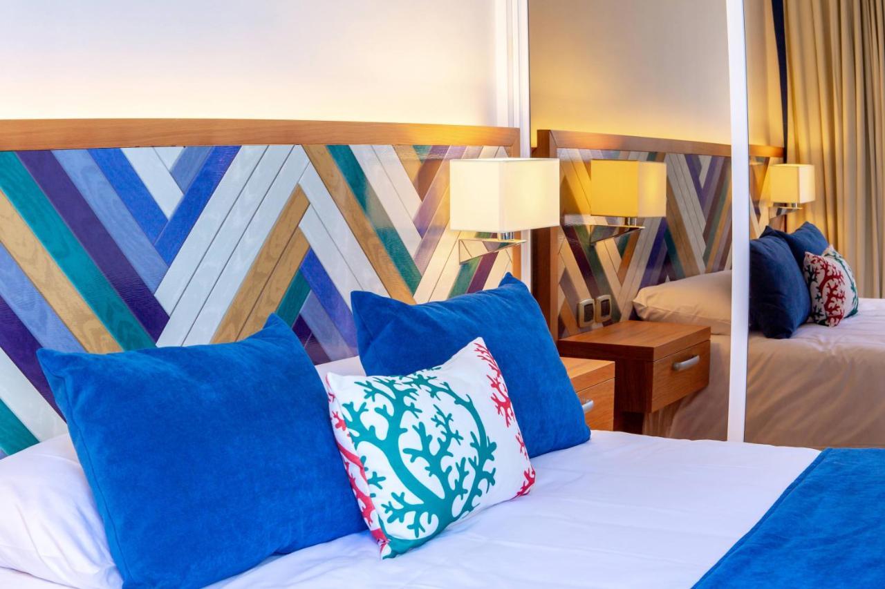 Cana Rock Condos Infinity Pool & Beach Suites Punta Cana Zewnętrze zdjęcie